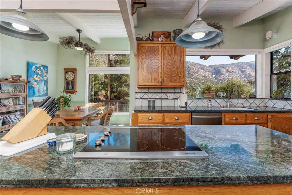 28646 Redinger Way, North Fork, CA 93602