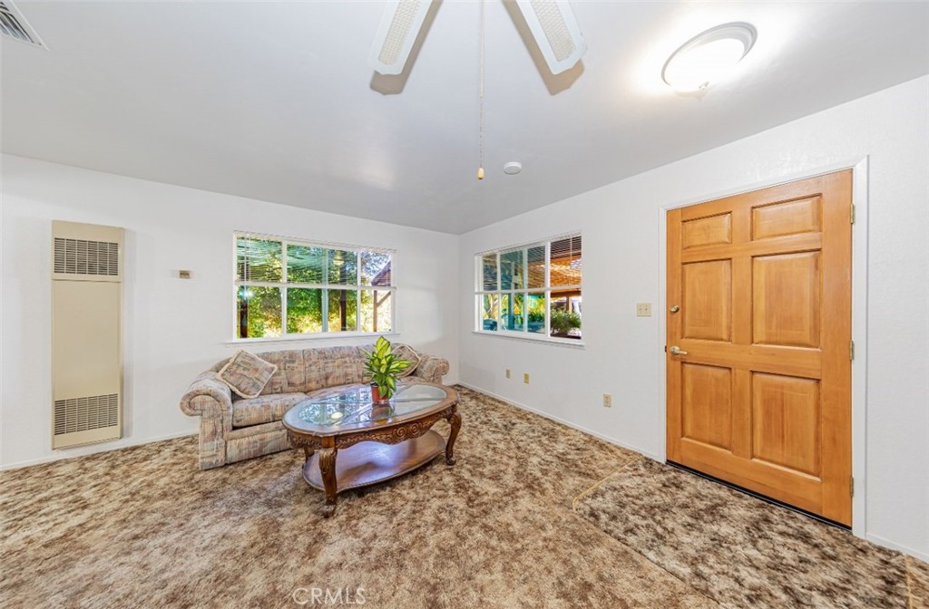 38601 Bon Veu Cir, Oakhurst, CA 93644