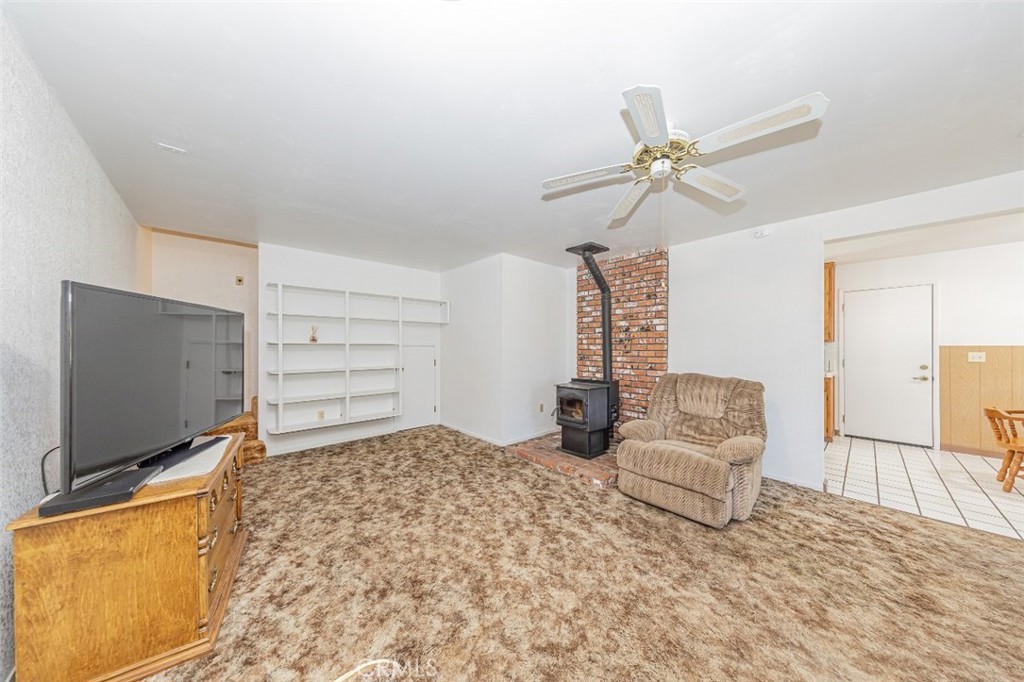 38601 Bon Veu Cir, Oakhurst, CA 93644