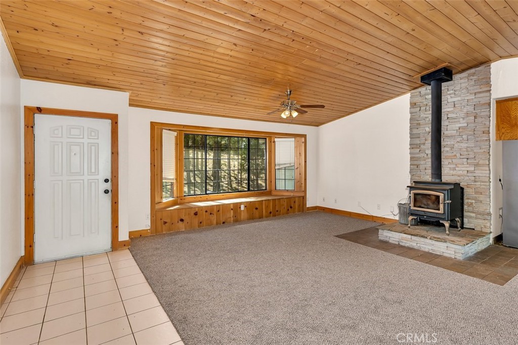 38475 Sierra Lakes Dr, Oakhurst, CA 93644