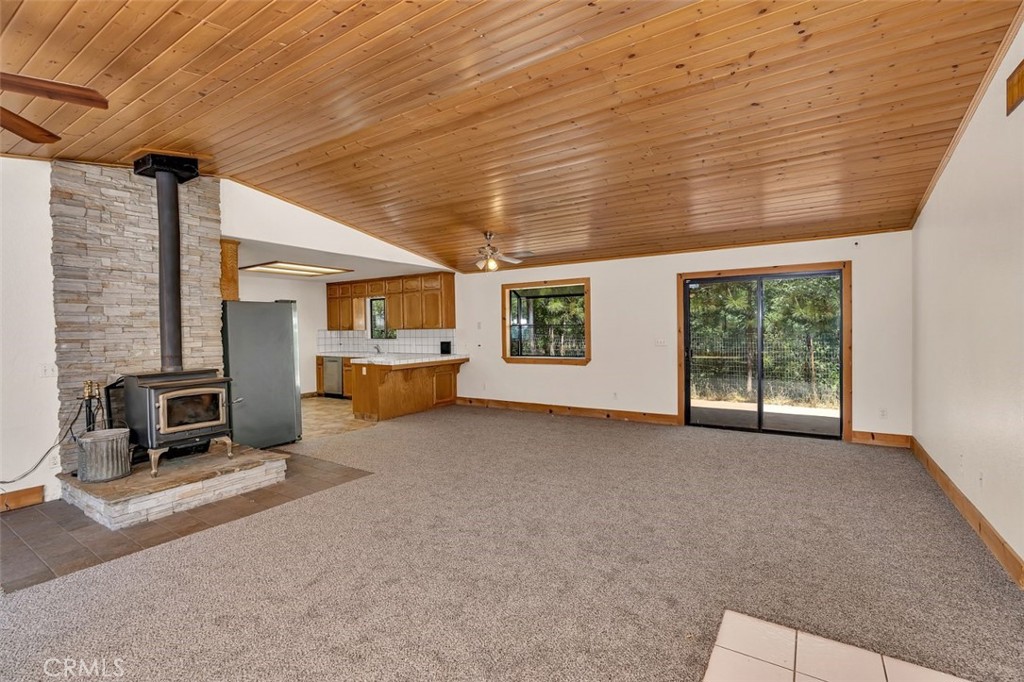 38475 Sierra Lakes Dr, Oakhurst, CA 93644