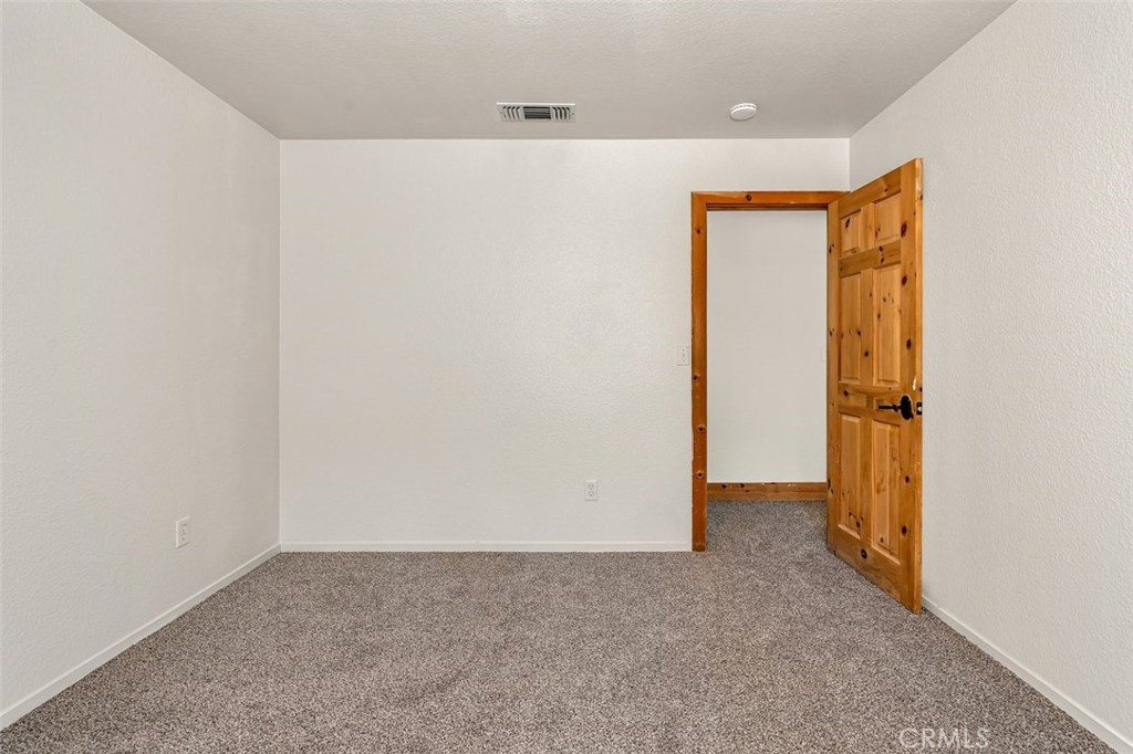 38475 Sierra Lakes Dr, Oakhurst, CA 93644