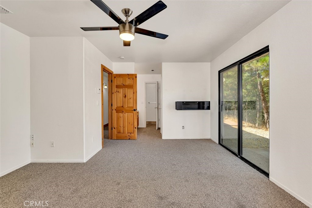 38475 Sierra Lakes Dr, Oakhurst, CA 93644