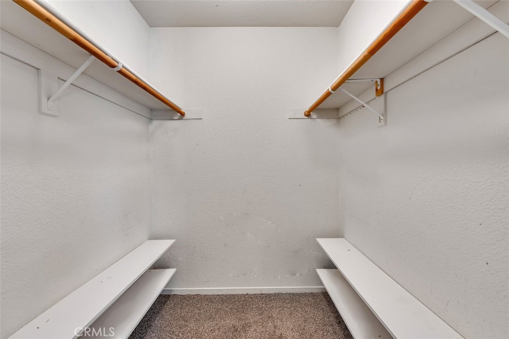 38475 Sierra Lakes Dr, Oakhurst, CA 93644