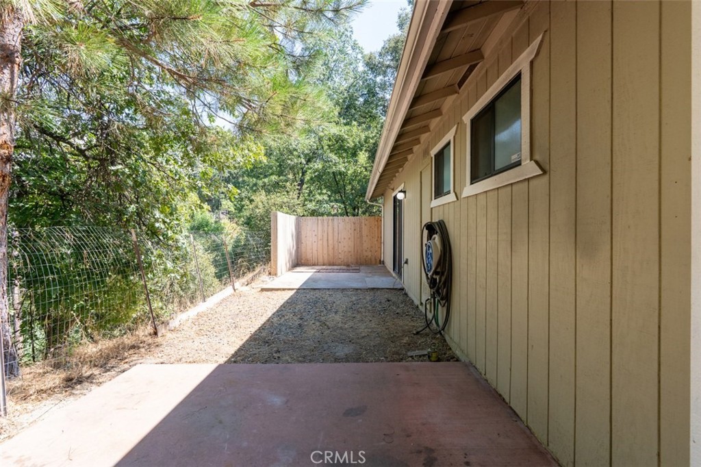 38475 Sierra Lakes Dr, Oakhurst, CA 93644