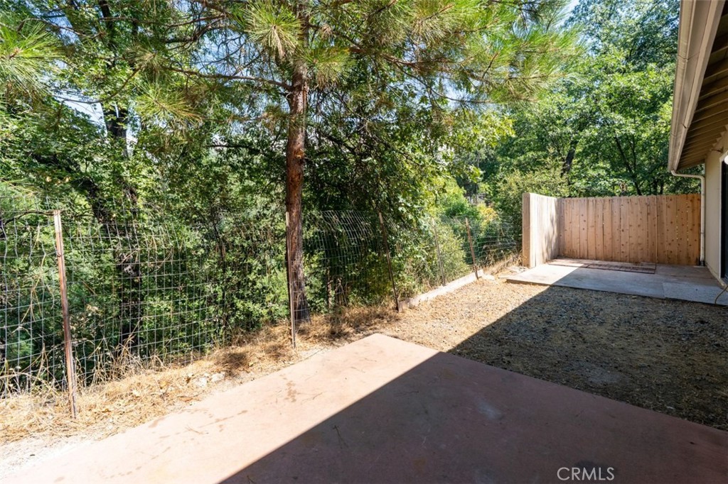 38475 Sierra Lakes Dr, Oakhurst, CA 93644