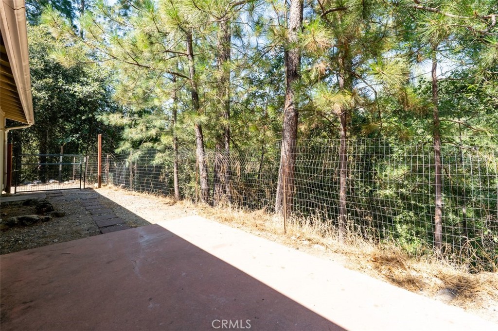 38475 Sierra Lakes Dr, Oakhurst, CA 93644