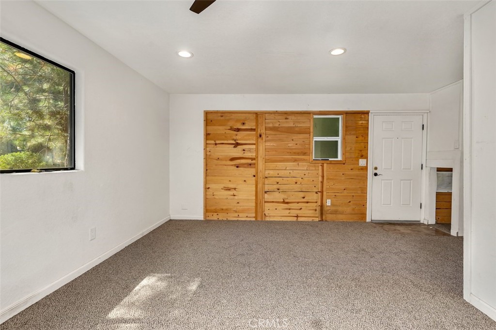 38475 Sierra Lakes Dr, Oakhurst, CA 93644