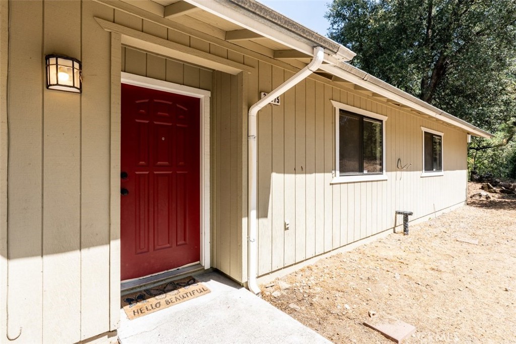 38475 Sierra Lakes Dr, Oakhurst, CA 93644