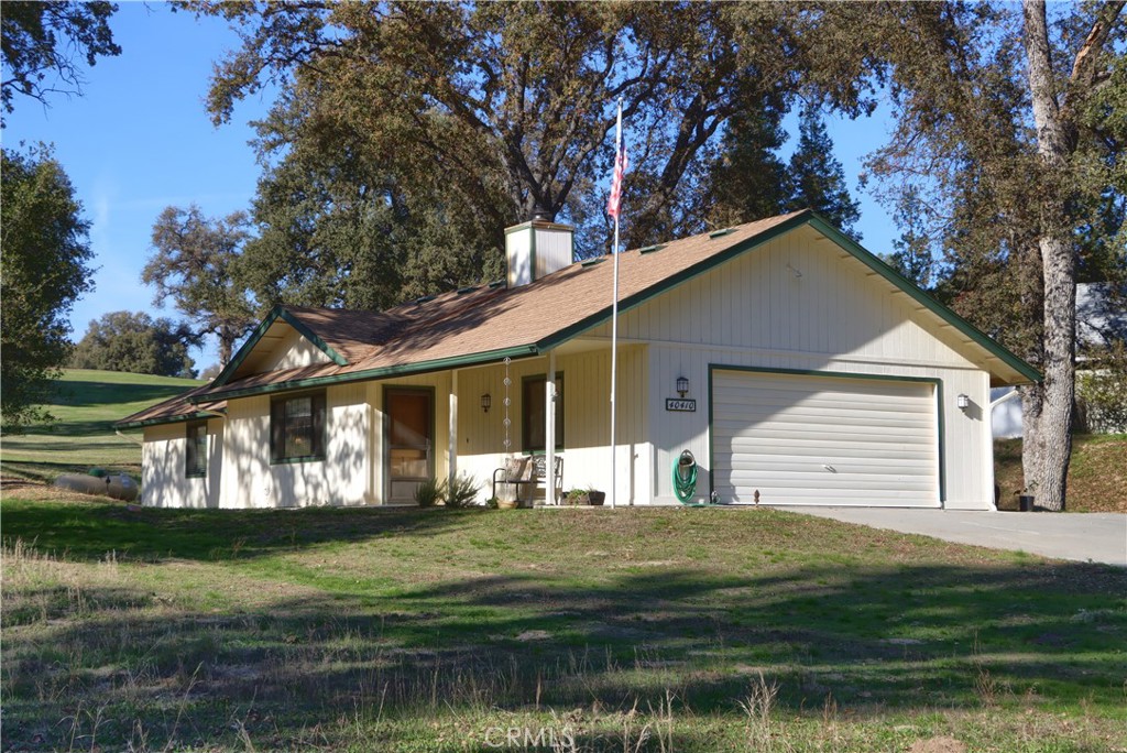 40410 Goldside Dr, Oakhurst, CA 93644