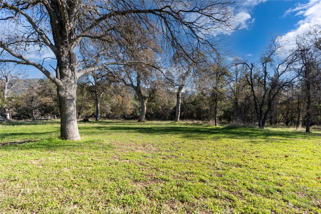 47515 Road 620, Oakhurst, CA 93644