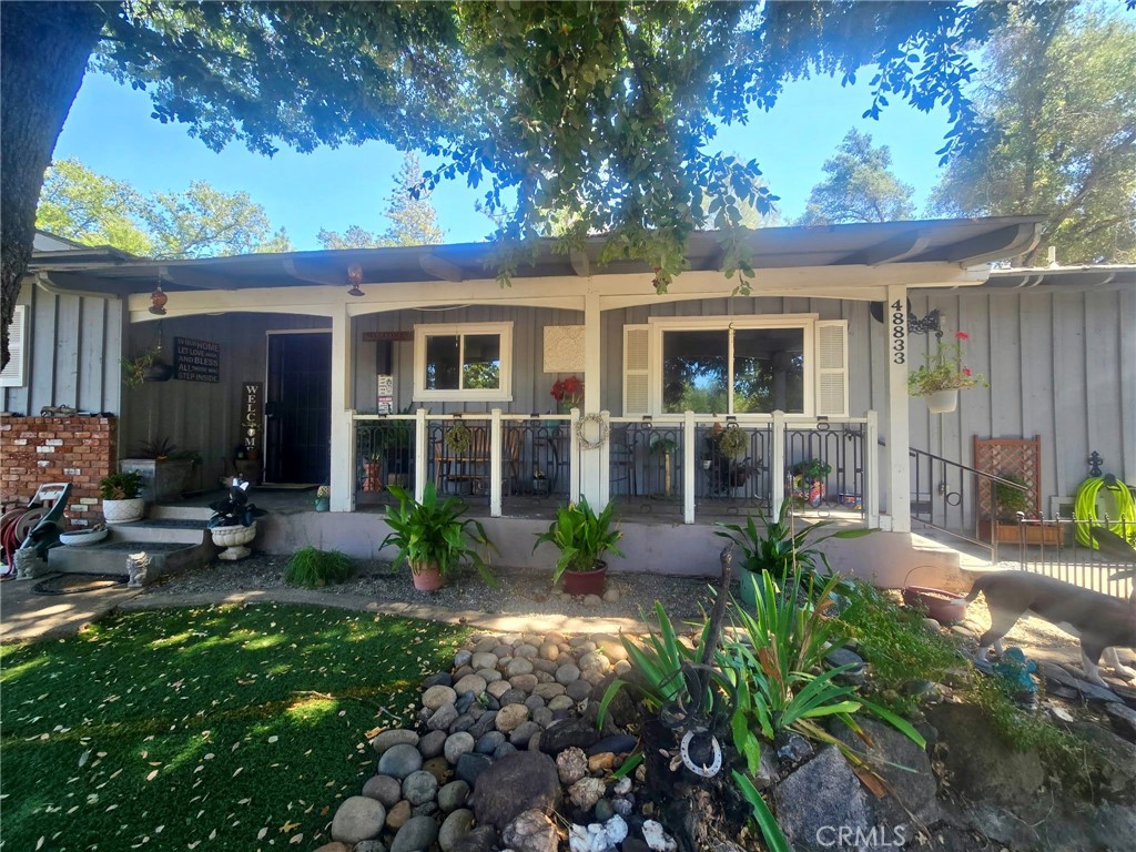 48833 Rock Point Rd, Oakhurst, CA 93644