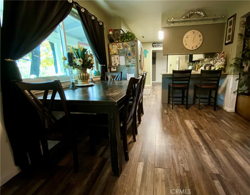 48833 Rock Point Rd, Oakhurst, CA 93644