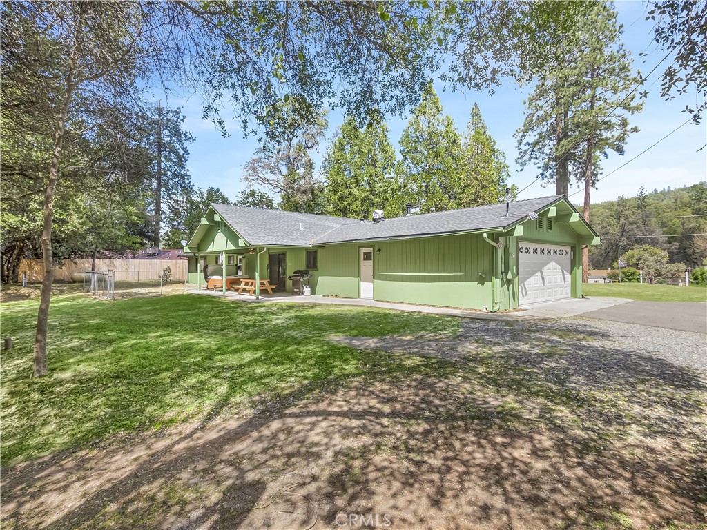 52092 Road 423, Oakhurst, CA 93644