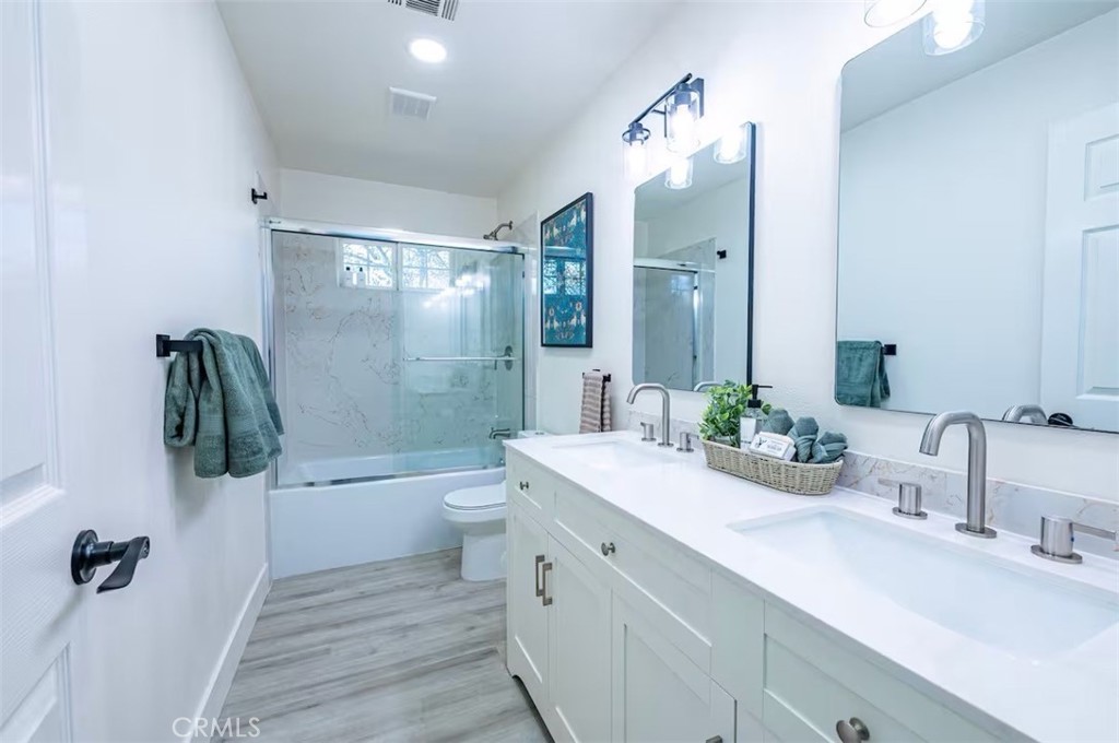 40202 Hillsborough Loop, Oakhurst, CA 93644