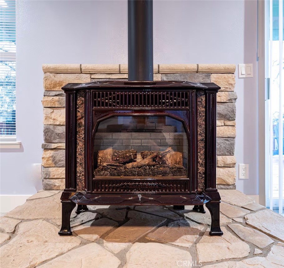 40202 Hillsborough Loop, Oakhurst, CA 93644