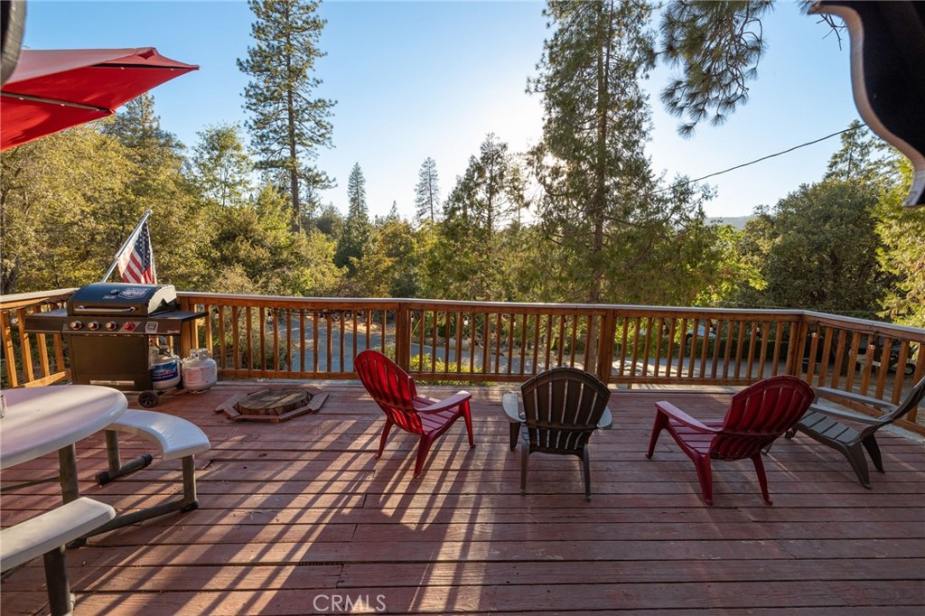 43207 West Sugar Pine Dr, Oakhurst, CA 93644