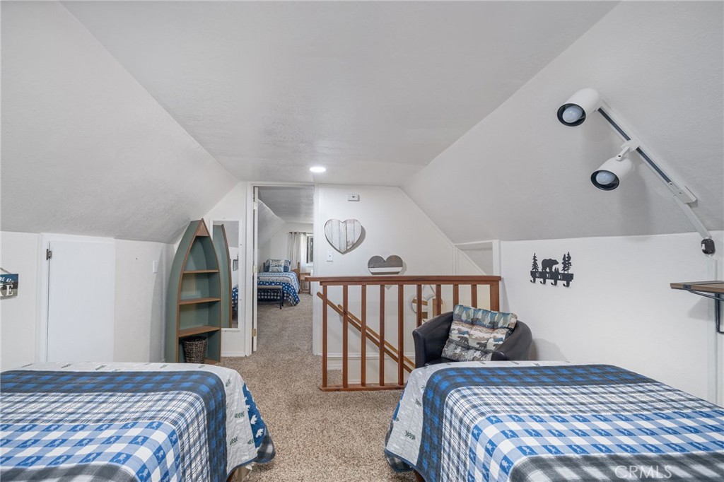 43207 West Sugar Pine Dr, Oakhurst, CA 93644