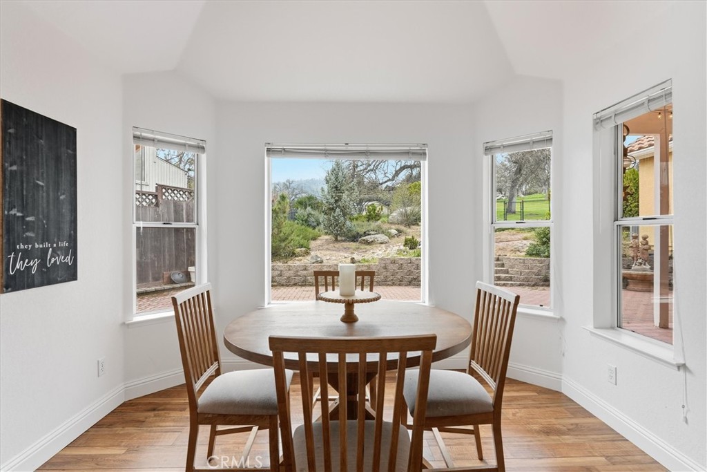 40484 Goldside Dr, Oakhurst, CA 93644