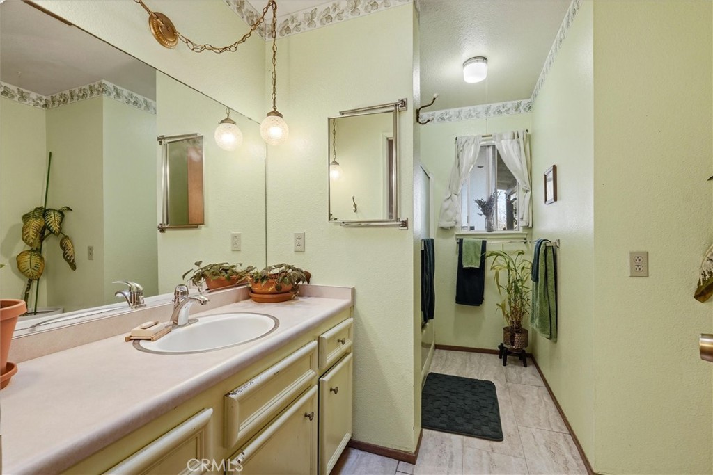 40888 Goldside, Oakhurst, CA 93644