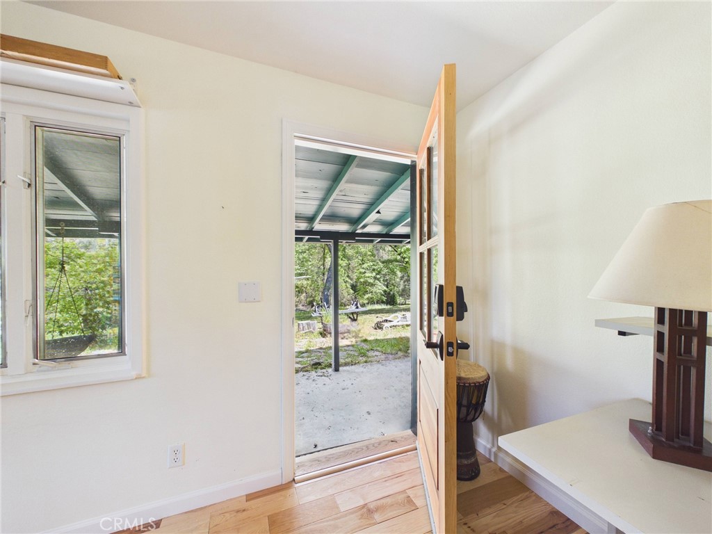 37777 China Creek Rd, Oakhurst, CA 93644