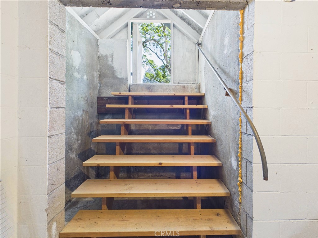 37777 China Creek Rd, Oakhurst, CA 93644