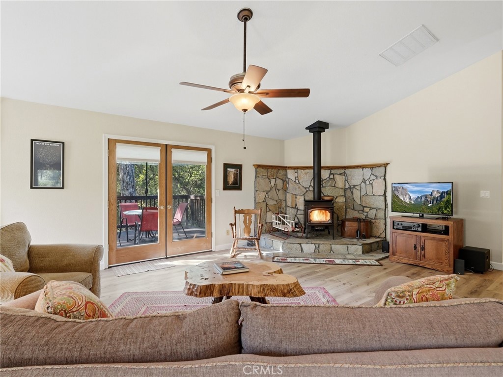 37927 China Creek, Oakhurst, CA 93644