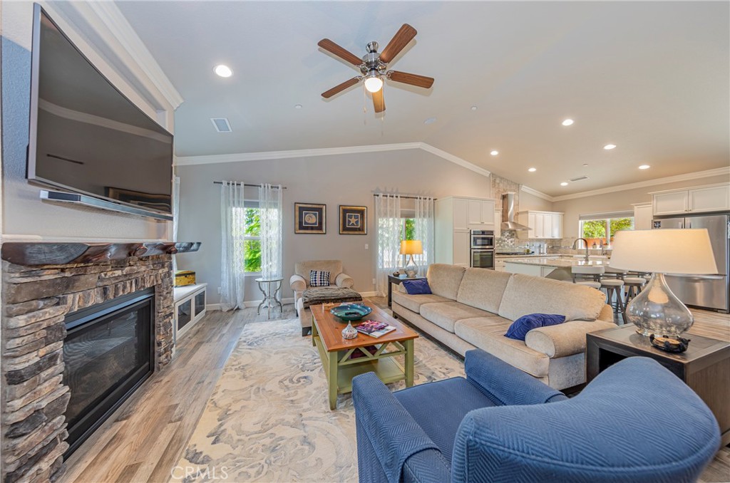 48441 Woodbend Ct, Oakhurst, CA 93644