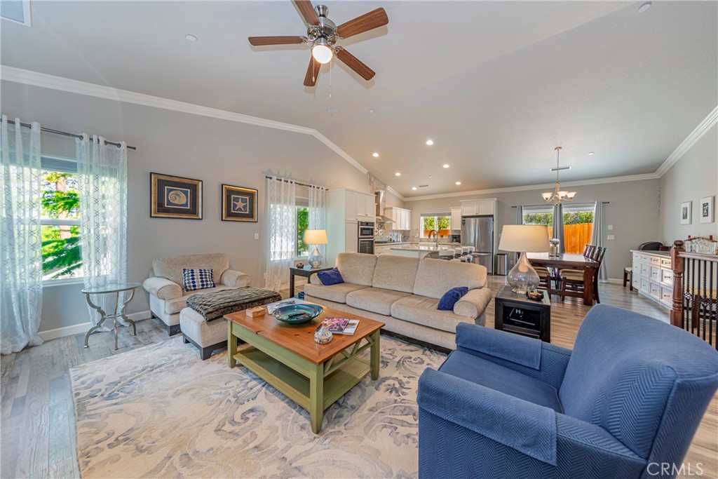 48441 Woodbend Ct, Oakhurst, CA 93644