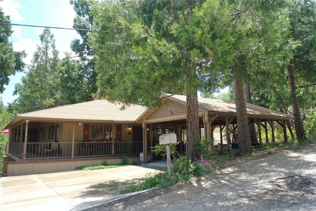 52854 Balsam Dr, Oakhurst, CA 93644