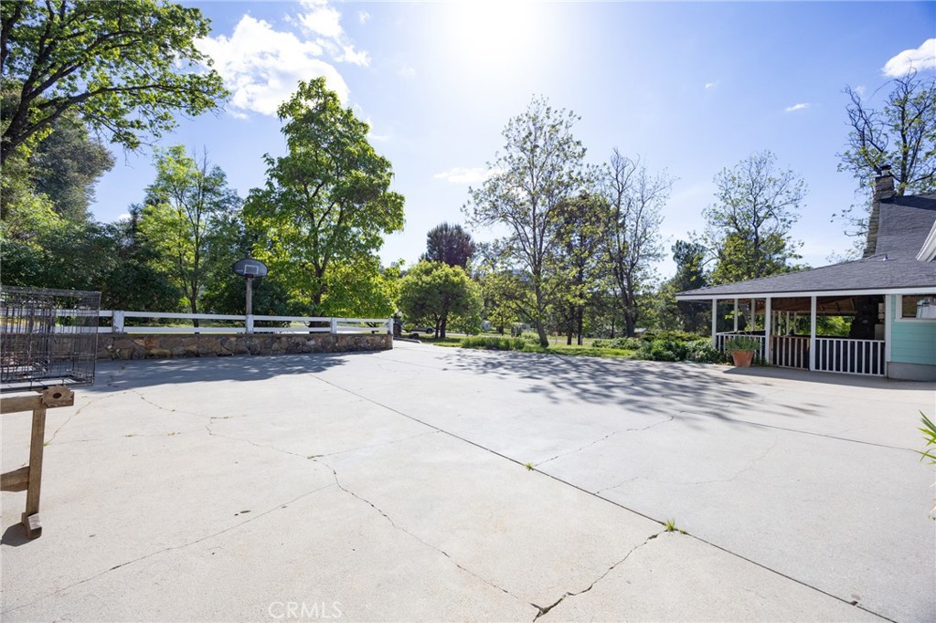 39520 Pierce Lake, Oakhurst, CA 93644