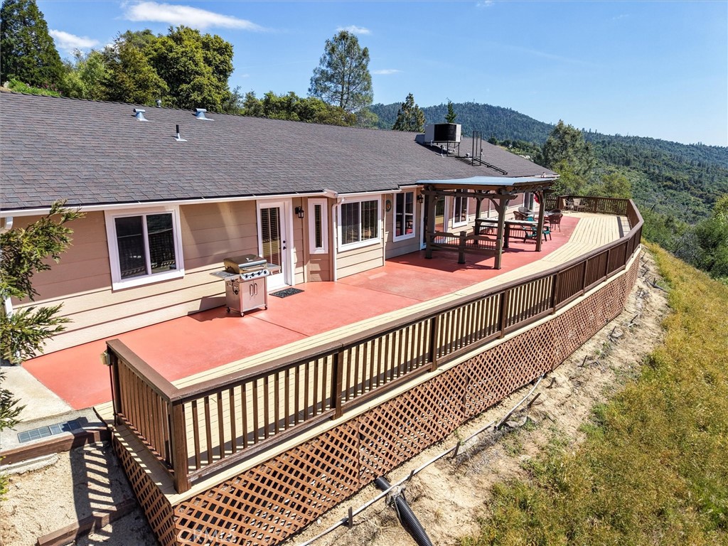 39380 Suncrest Ct, Oakhurst, CA 93644