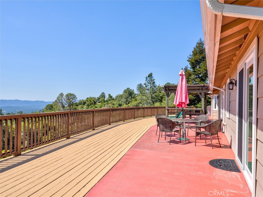 39380 Suncrest Ct, Oakhurst, CA 93644