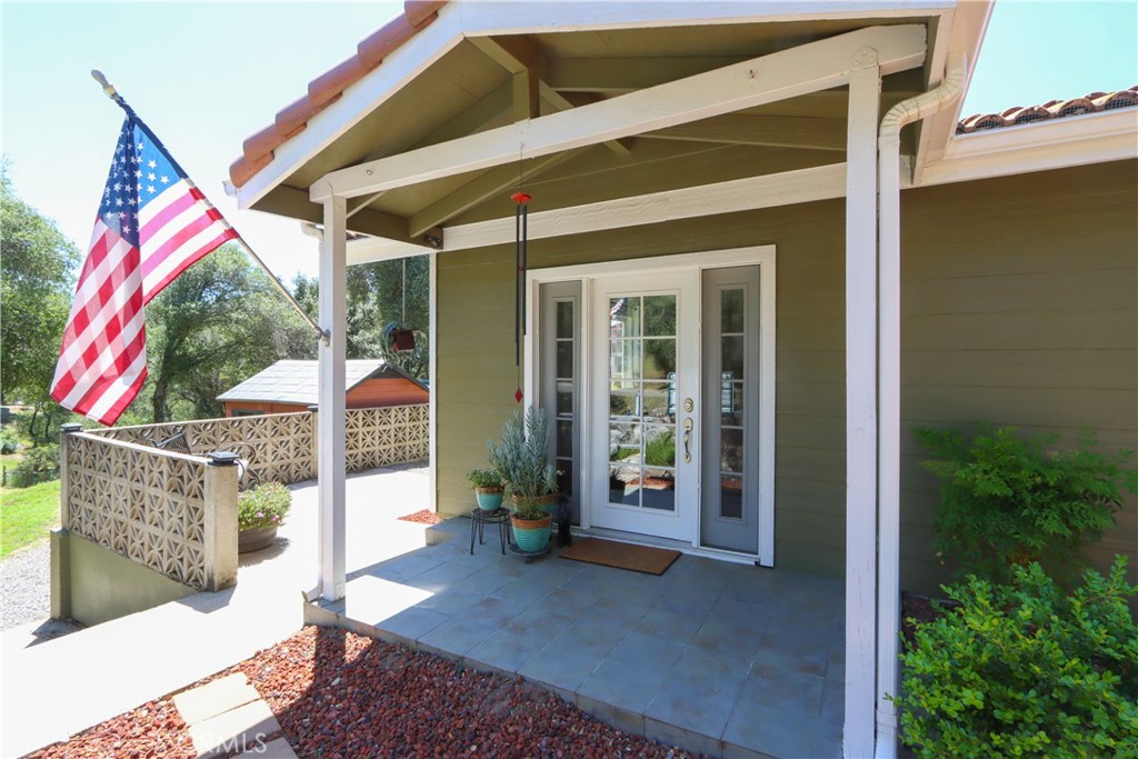 48910 Quail Dr, Oakhurst, CA 93644