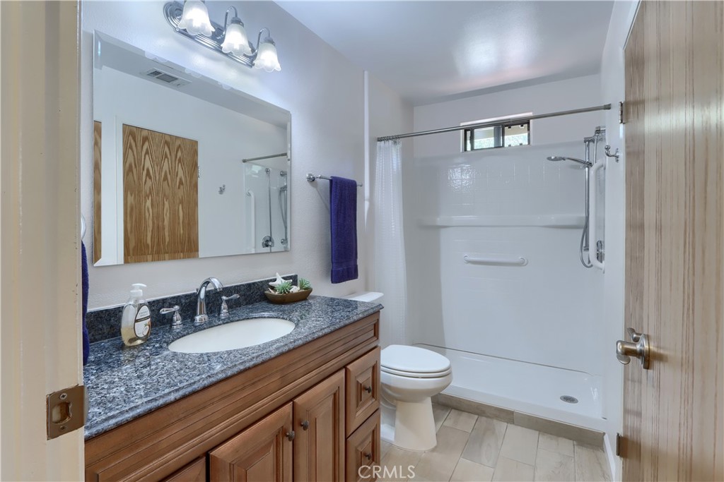 48910 Quail Dr, Oakhurst, CA 93644