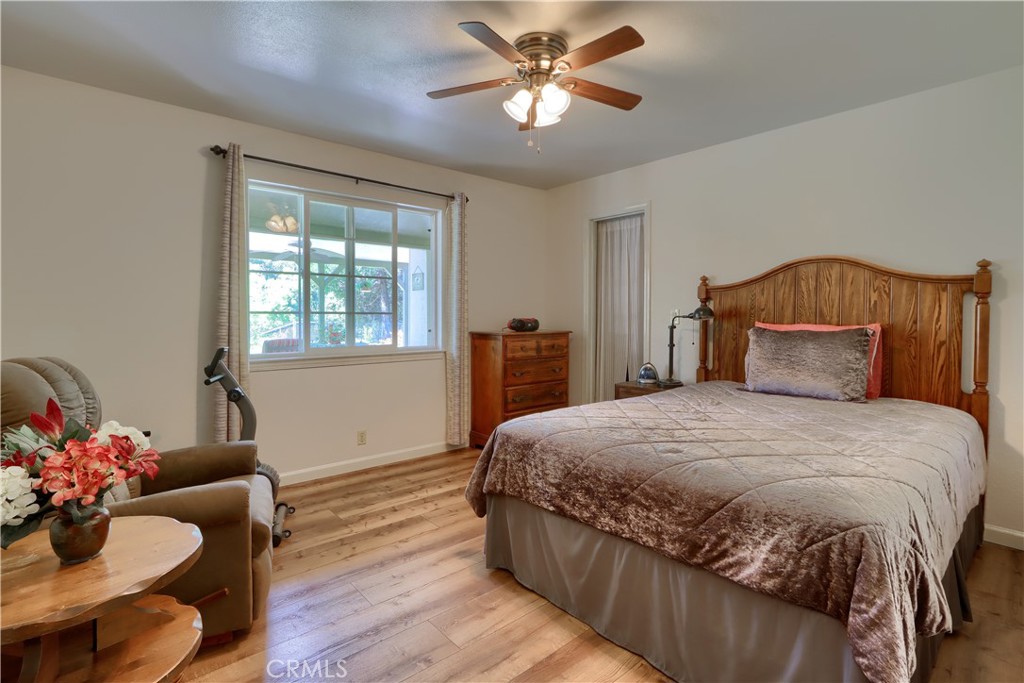 48910 Quail Dr, Oakhurst, CA 93644