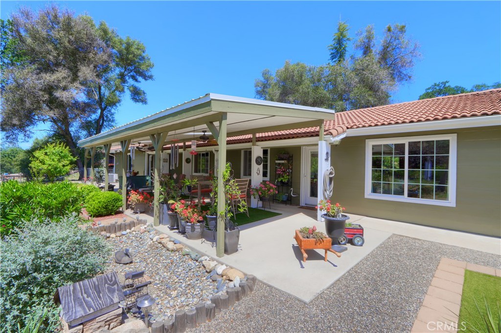 48910 Quail Dr, Oakhurst, CA 93644