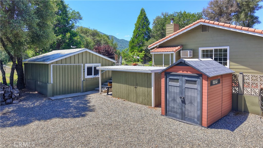 48910 Quail Dr, Oakhurst, CA 93644