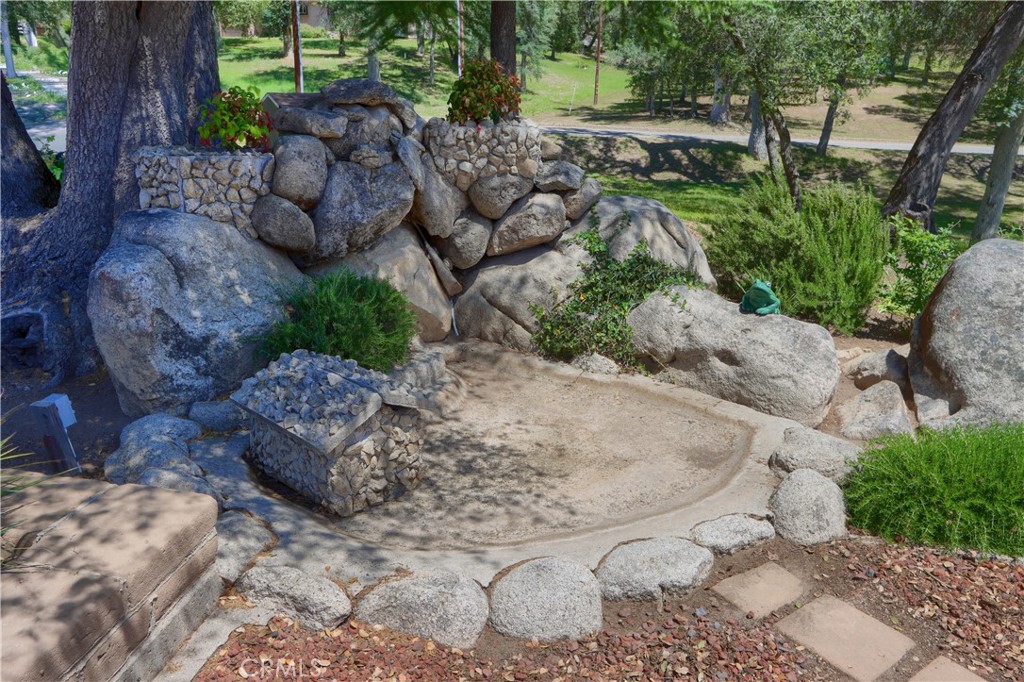 48910 Quail Dr, Oakhurst, CA 93644