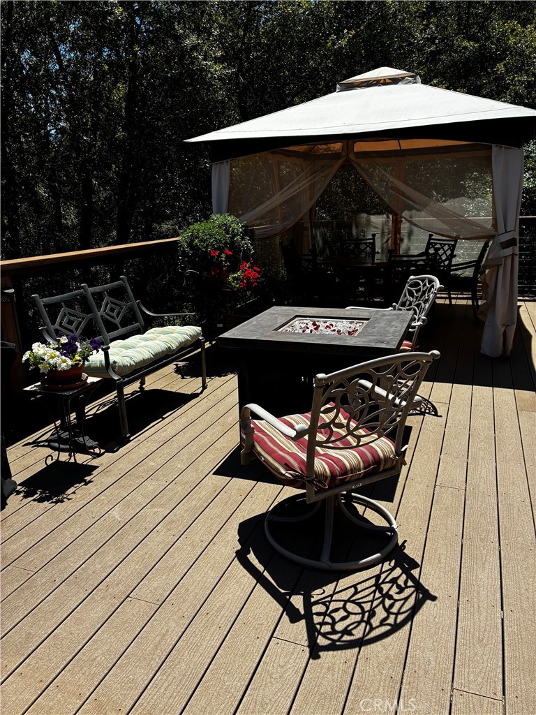 39309 Forest Park Ln, Oakhurst, CA 93644