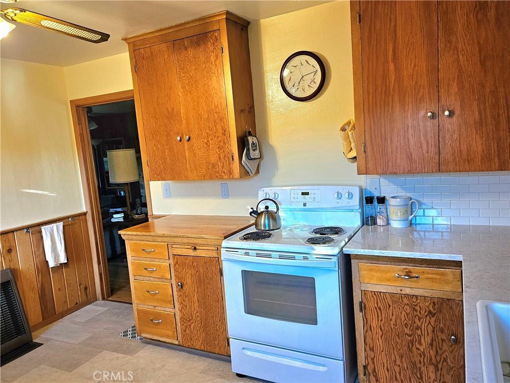 45695 Lauri Lane, Oakhurst, CA 93644