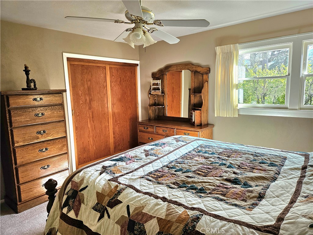 45695 Lauri Lane, Oakhurst, CA 93644
