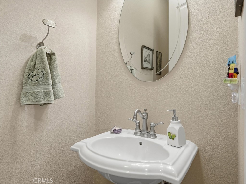 46088 Sutton, Oakhurst, CA 93644