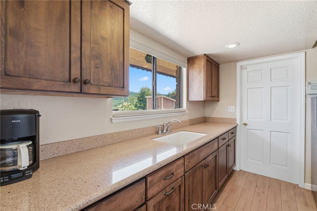38720 Highway 41, Oakhurst, CA 93644
