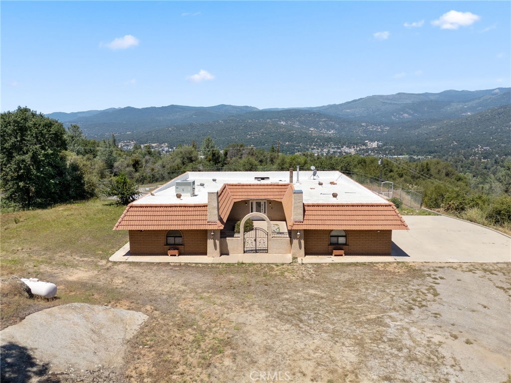 38720 Highway 41, Oakhurst, CA 93644