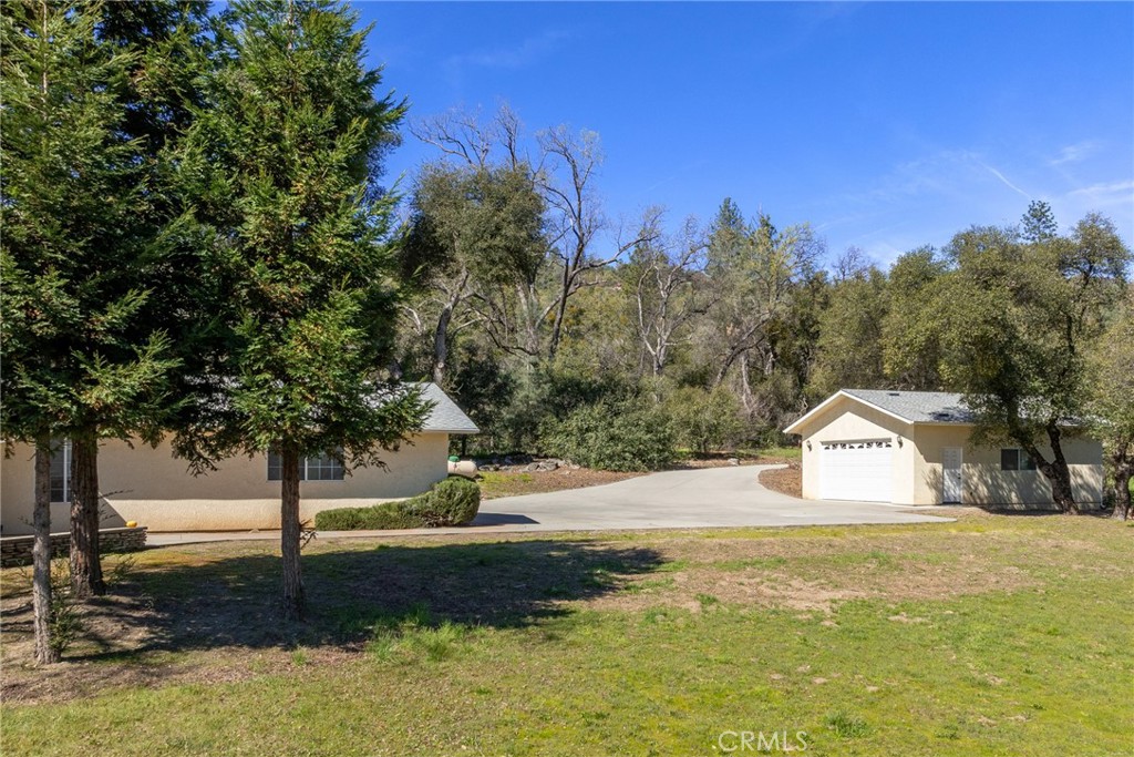 50174 Road 620, Oakhurst, CA 93644