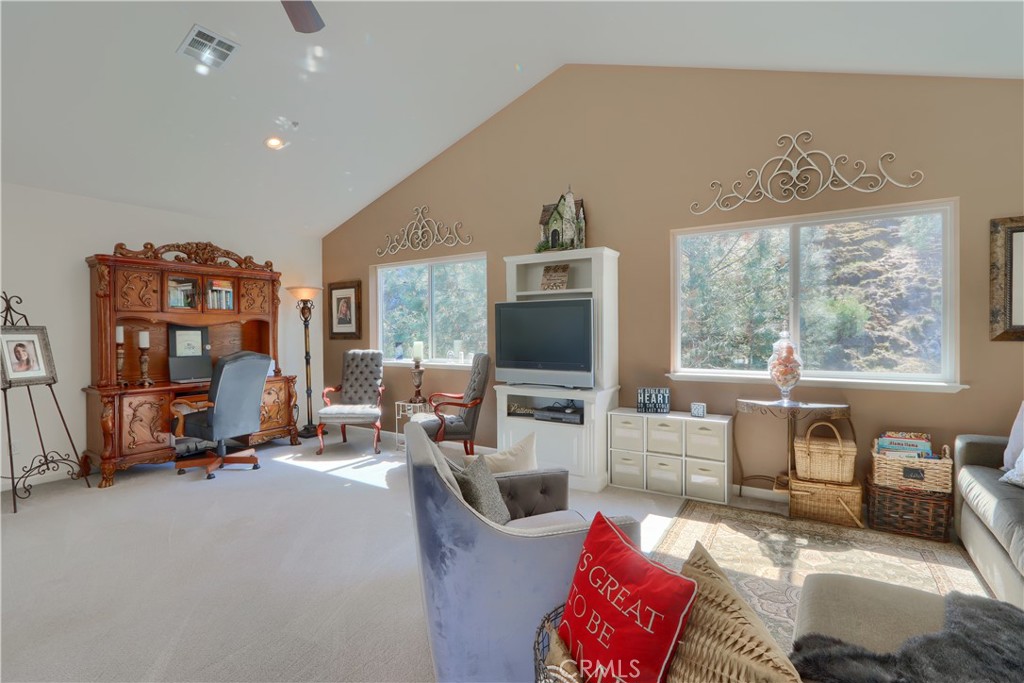 42038 Empty Creek, Oakhurst, CA 93644