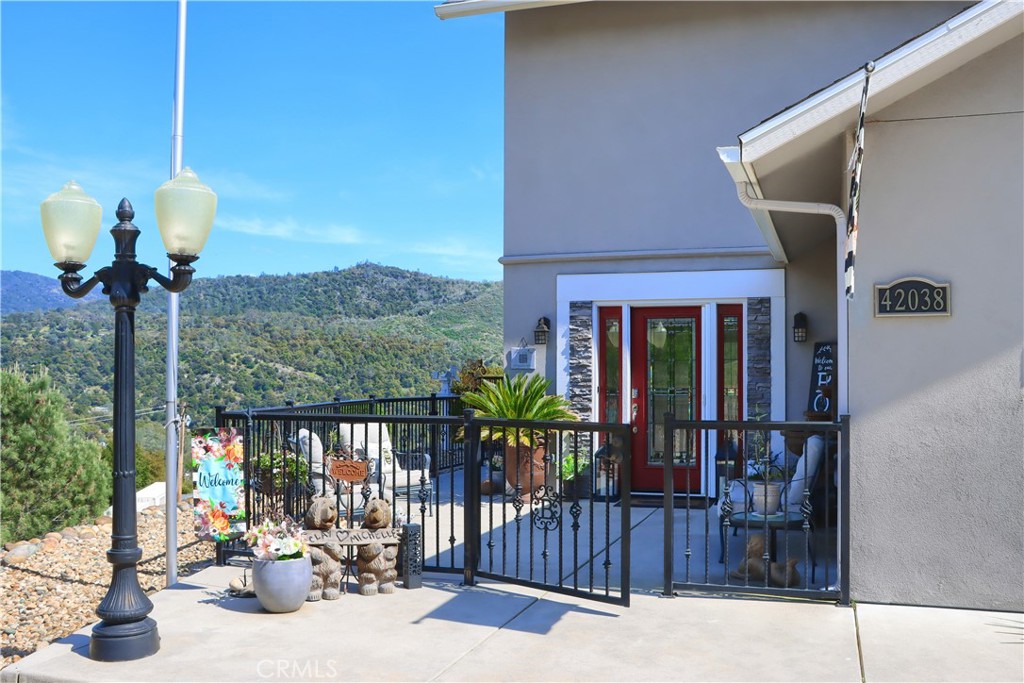 42038 Empty Creek, Oakhurst, CA 93644