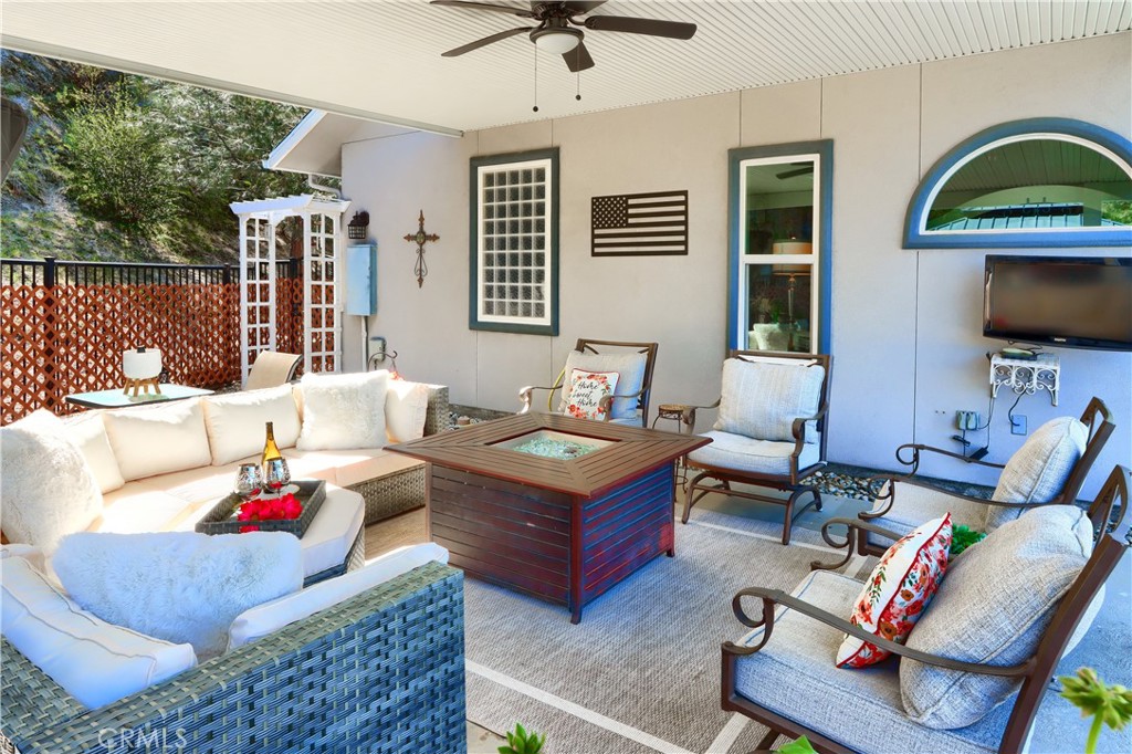 42038 Empty Creek, Oakhurst, CA 93644