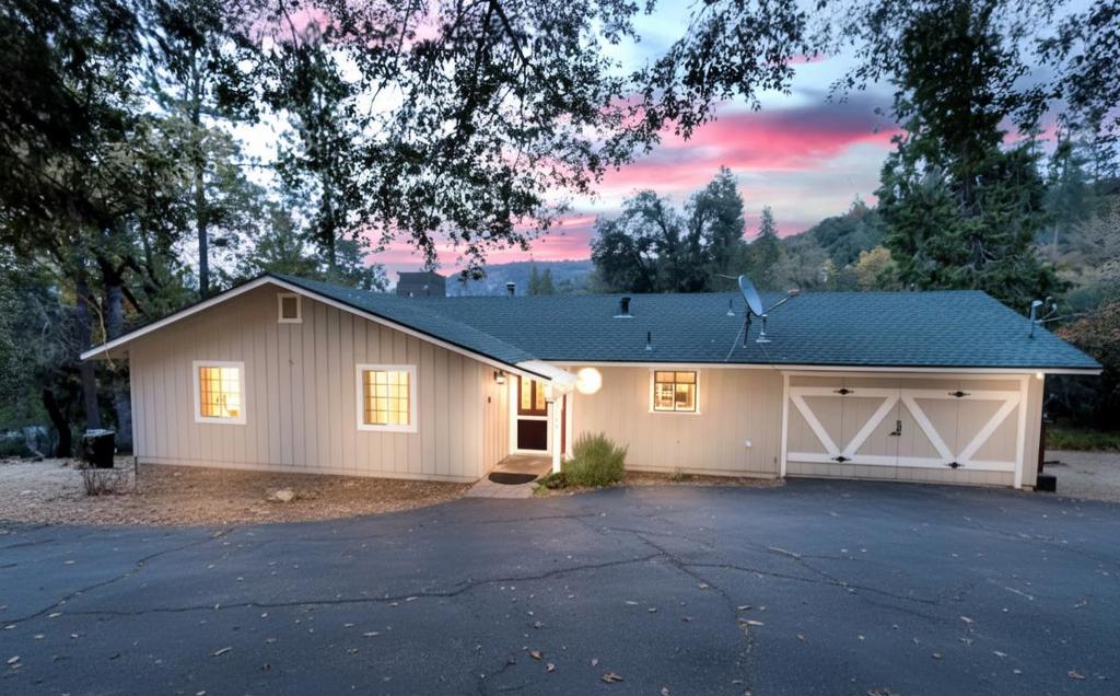 51159 Road 632, Oakhurst, CA 93644